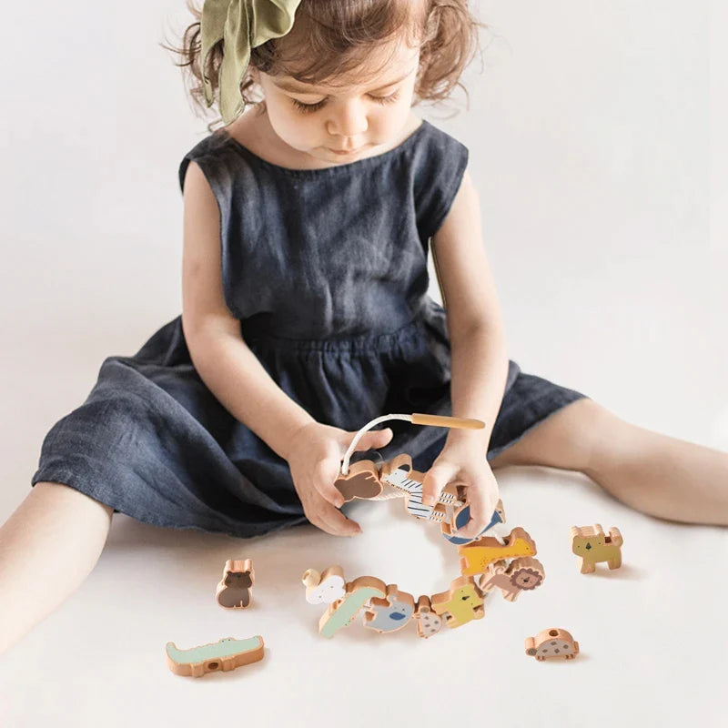 Wooden Animals Threading Toys Lacing Beads for Toddlers 2 3 4 5 Years Old, Stacking Blocks Balance Toy, Educational Preschool Learning Toy, Montessori Activities for Boys & Girls
